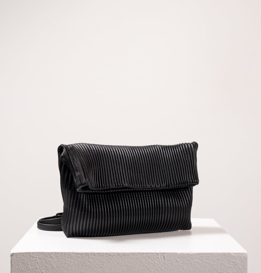 Clutches & Mini | Daniella Lehavi Classic Lunchbag